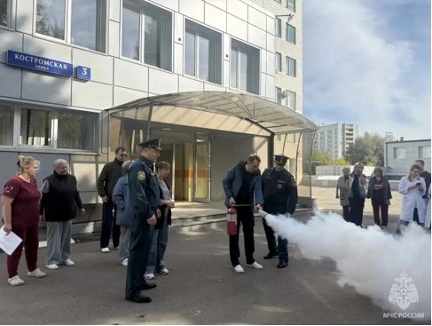 В Северо-Восточном округе столицы прошли занятия по пожарной безопасности